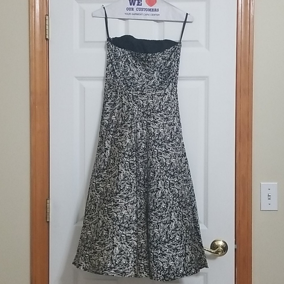 Banana Republic Black & White Strapless Silk Dress - Picture 2 of 5